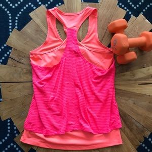 Marika workout top